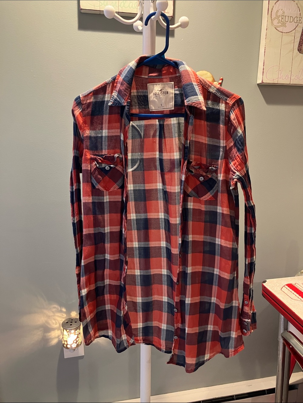Hollister Red and Navy Plaid Long-Sleeve Button-Up Shirt
